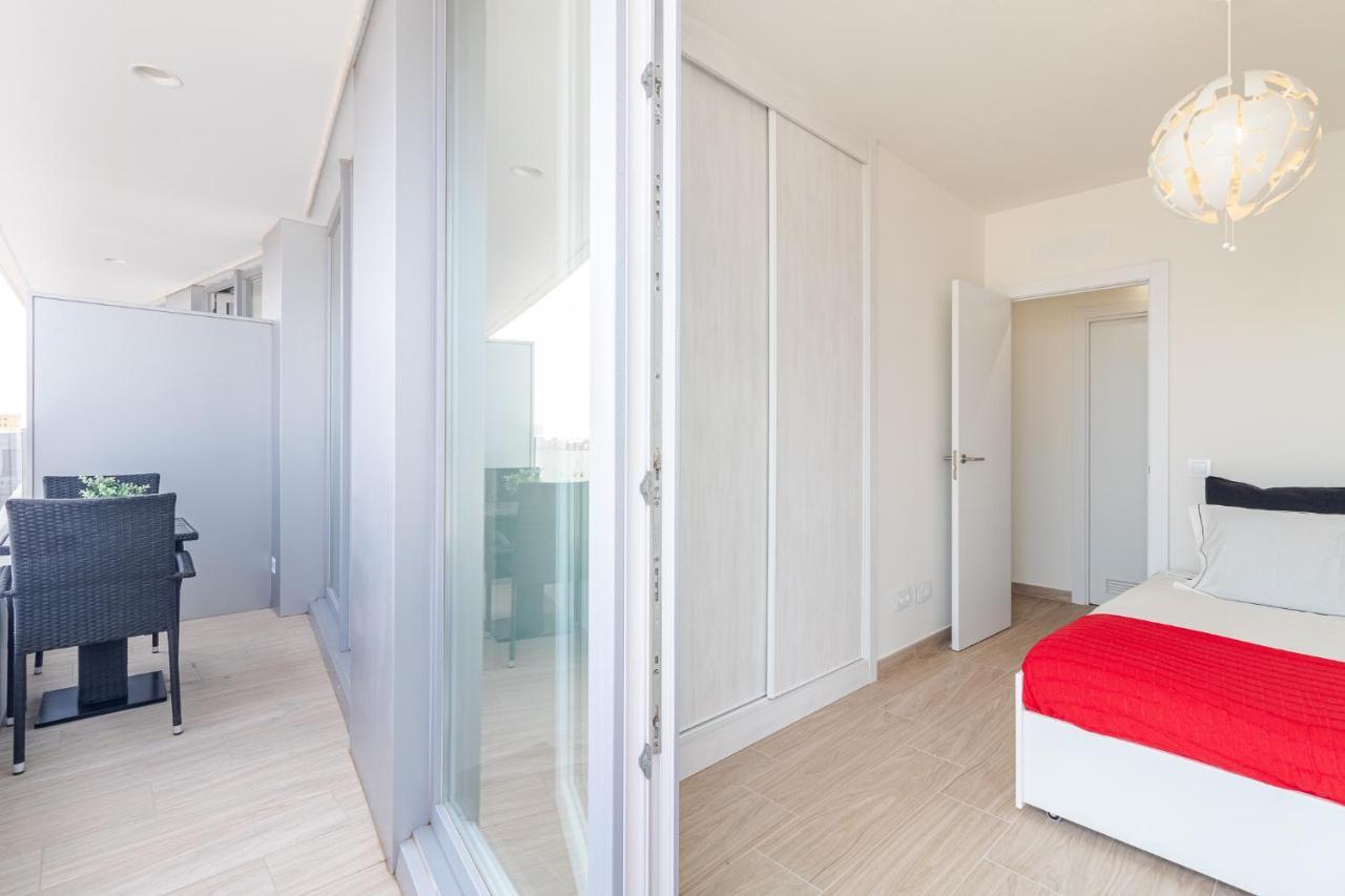 Brand New With Ocean & Volcano Views Apartamento